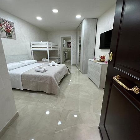 Apartamento Chloehouse Nápoles Exterior foto