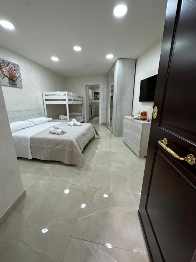 Apartamento Chloehouse Nápoles Exterior foto